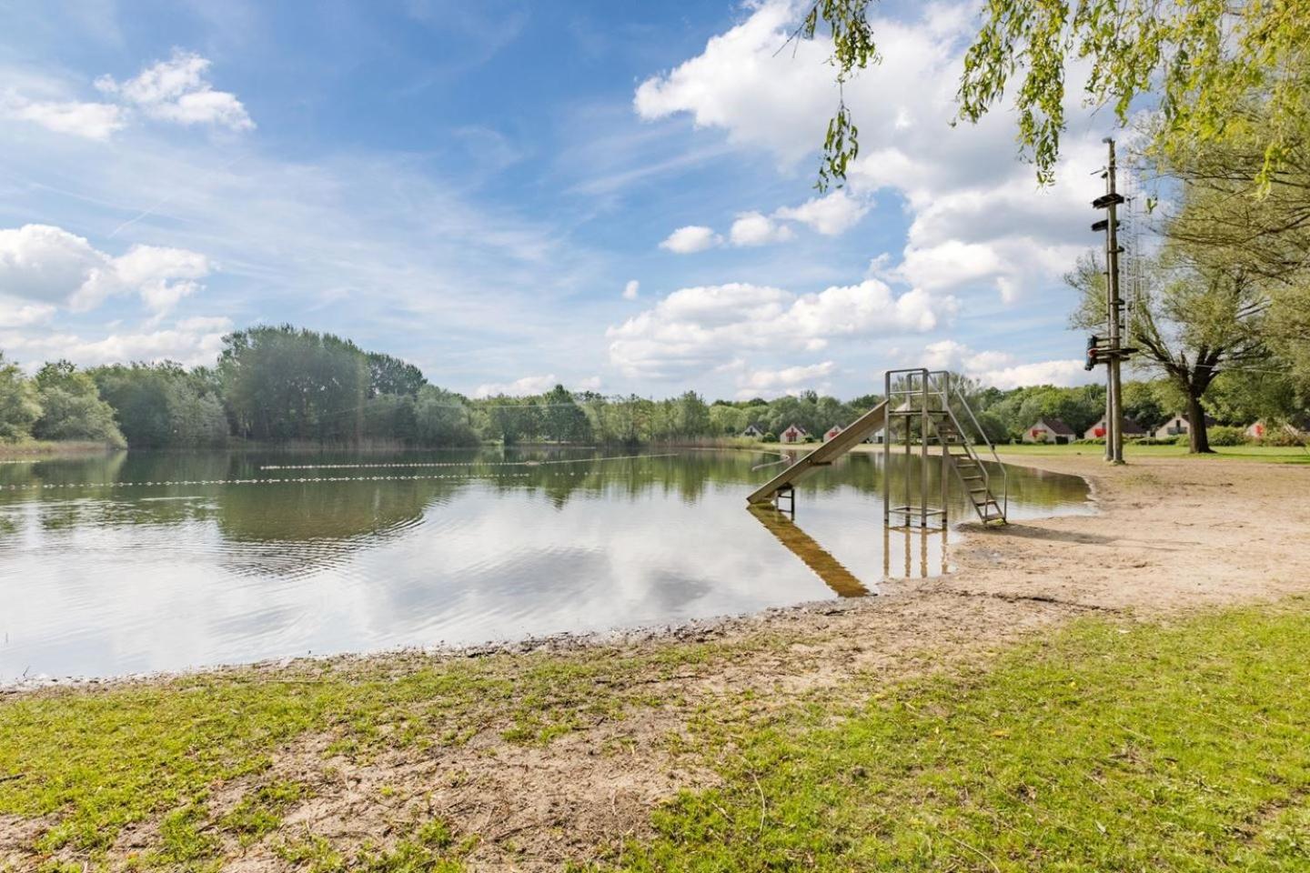 Vakantiehuis Aan Het Water -Incl Laadpaal- Ewijk Esterno foto