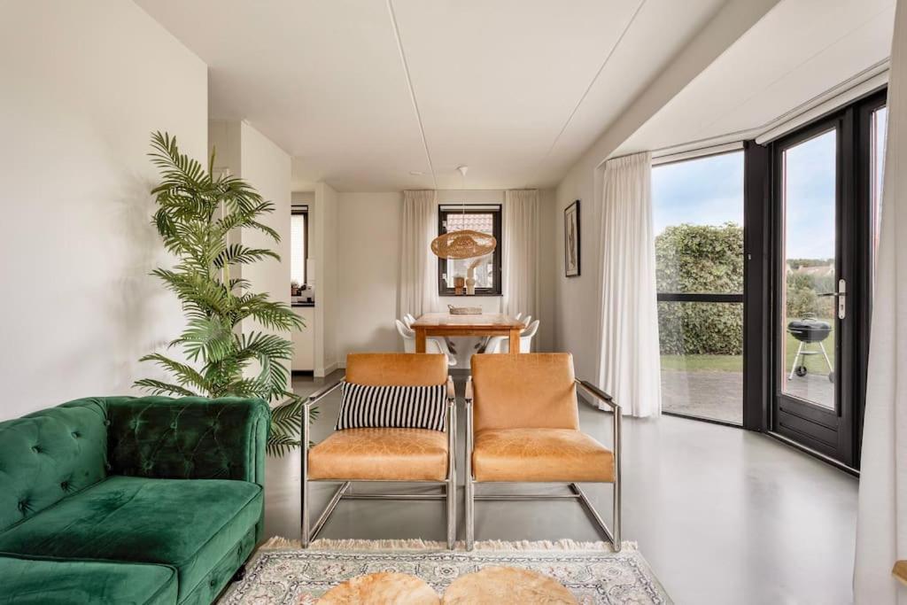Vakantiehuis Aan Het Water -Incl Laadpaal- Ewijk Esterno foto