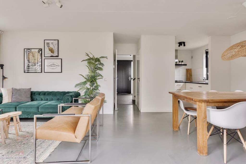 Vakantiehuis Aan Het Water -Incl Laadpaal- Ewijk Esterno foto